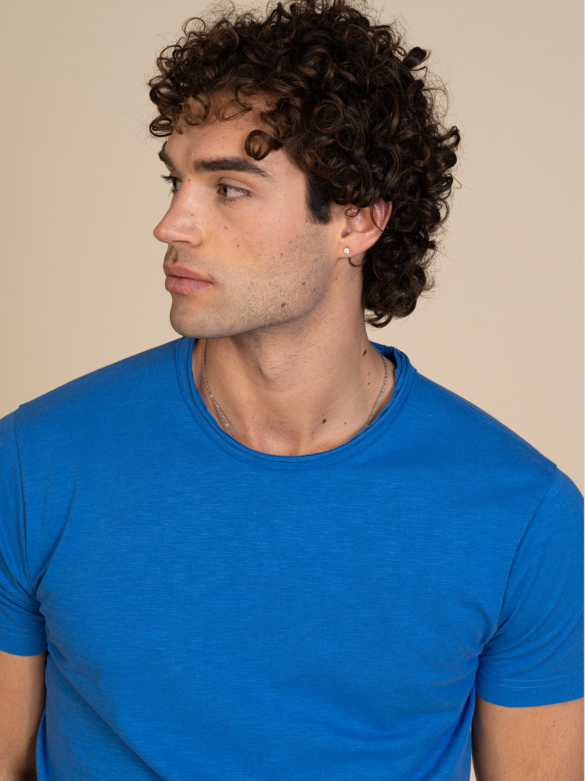 T-Shirt collo taglio vivo|Colore:Royal