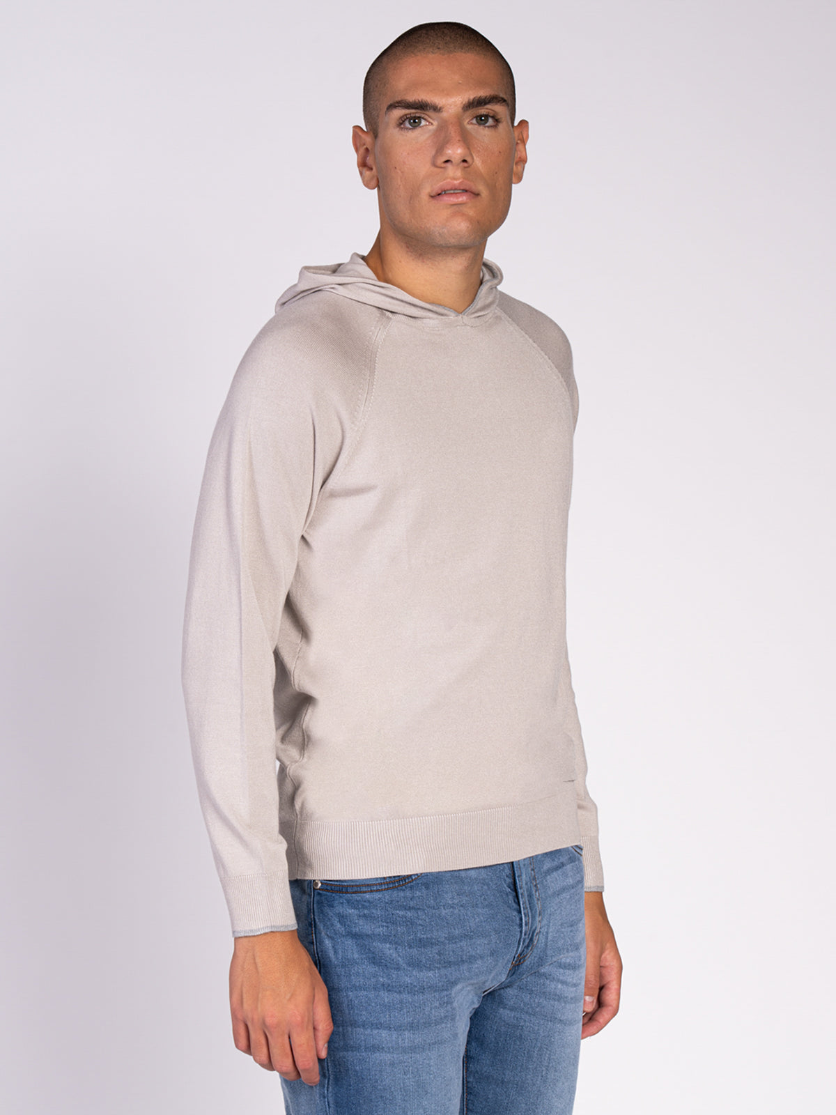 MAGLIA CON CAPPUCCIO|Colore:Burro